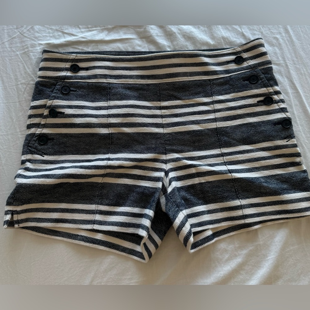 Loft Shorts